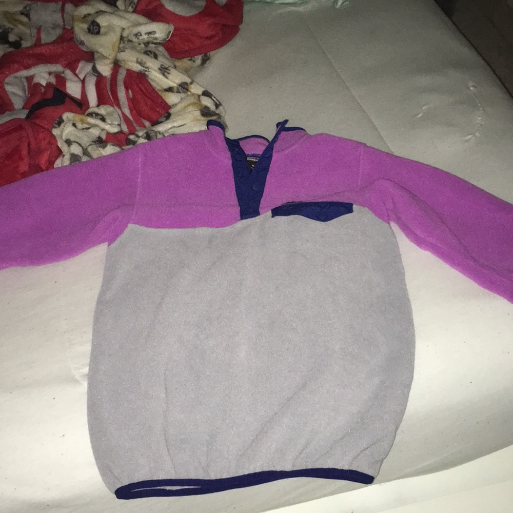 Color block Patagonia pull over
